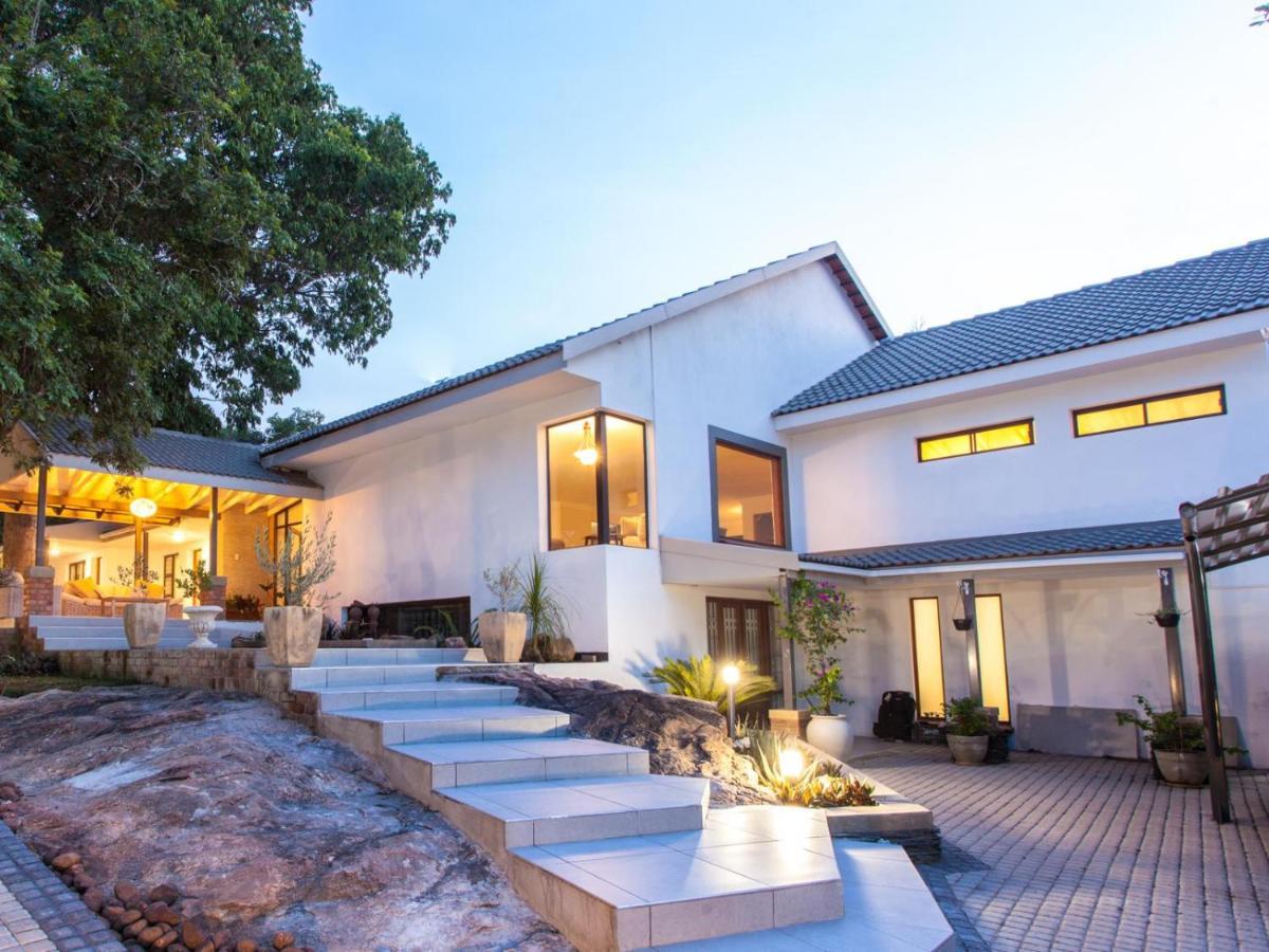 Guest house The Coral Tree *